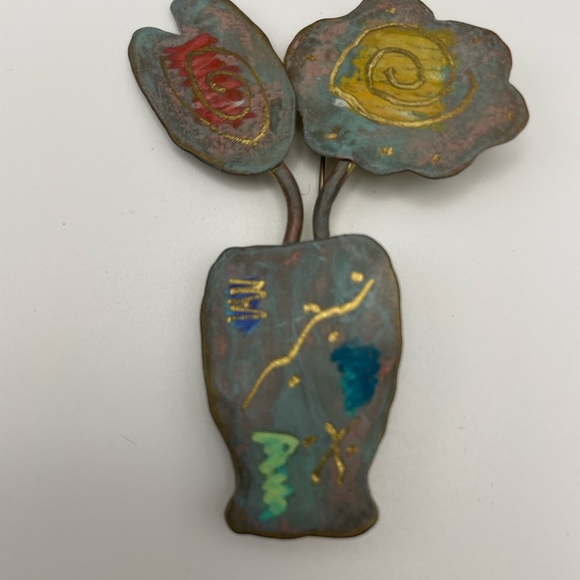 Vintage Other - Vintage Patina Metal “Flowers in Pot” Brooch Pin Whimsical Garden Treasure! 🌿🌸